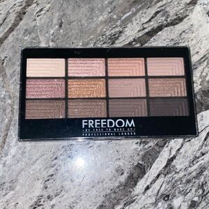 Freedom Eyeshadow Palette Nudes & Sparkle New Unused